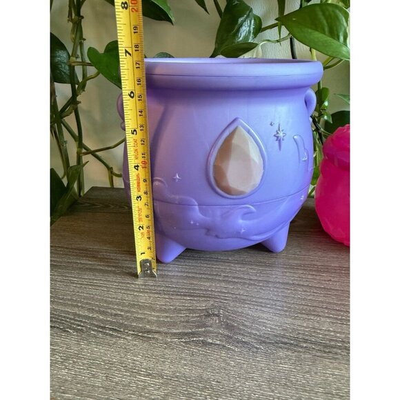 Magic Mixies Magical Cauldron with Potion Bottles – Moose Toys - Picture 2 of 11